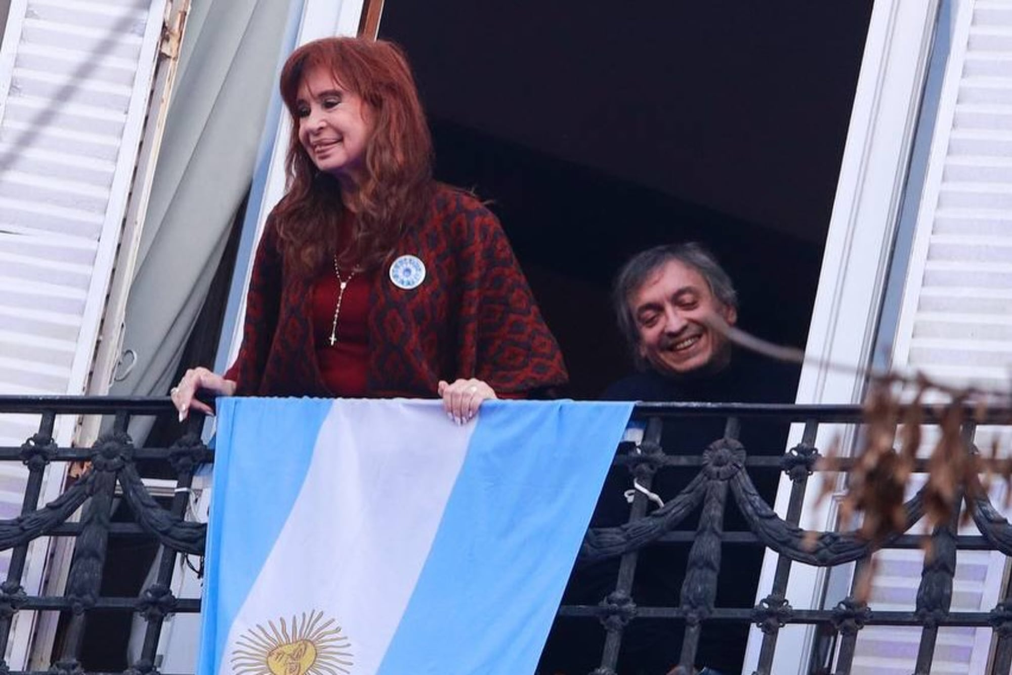 Hotesur - Los Sauces: las irregularidades bancarias y el presunto lavado detrás de la compra del departamento donde Cristina Kirchner cumple su condena