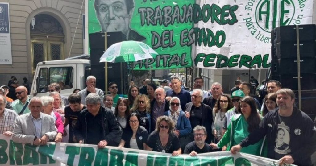 El Gobierno descontará el día laboral a los estatales que adhieran al paro nacional de ATE