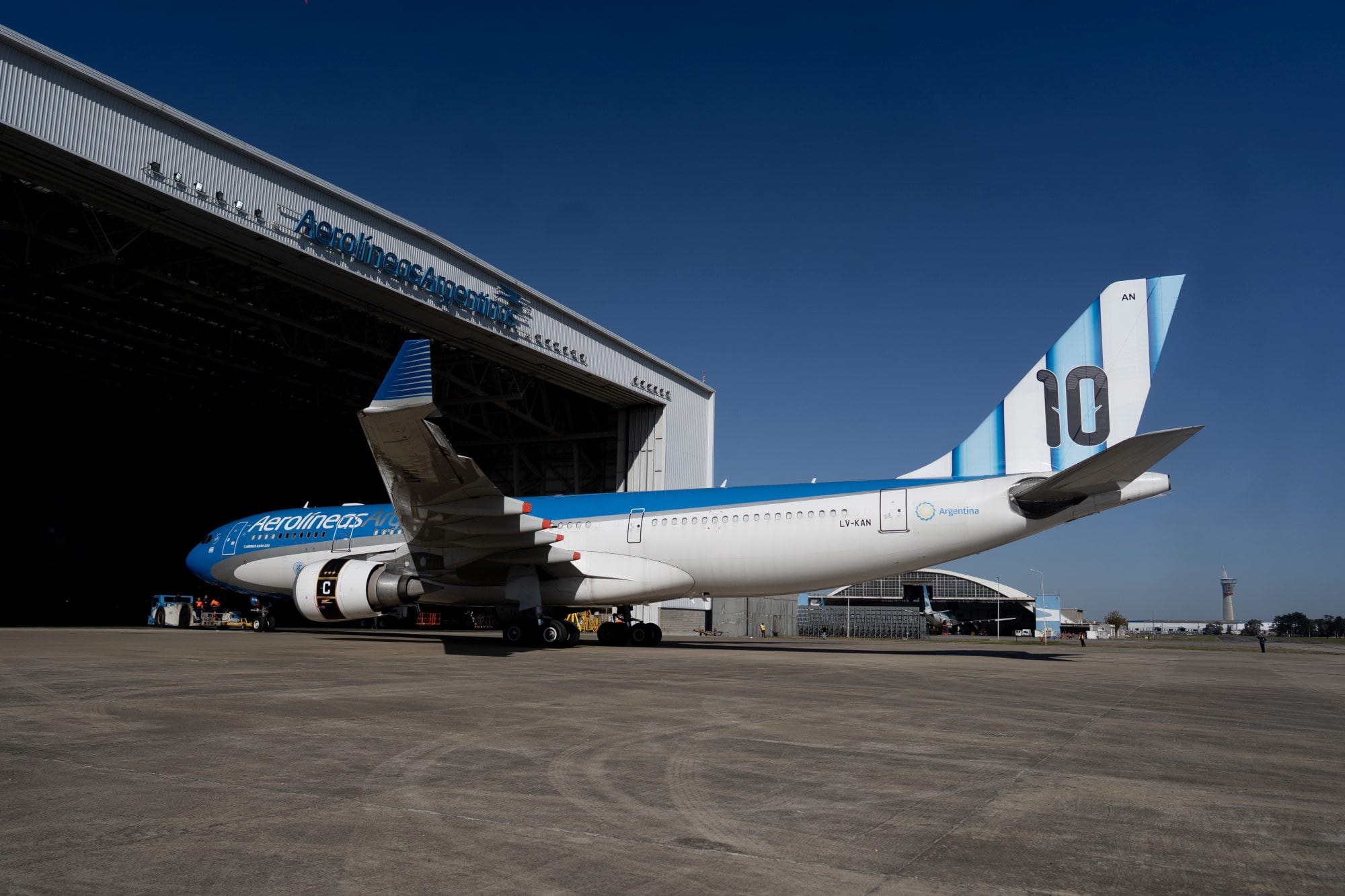 Aerolíneas volvió a las pérdidas por la crisis en Medio Oriente