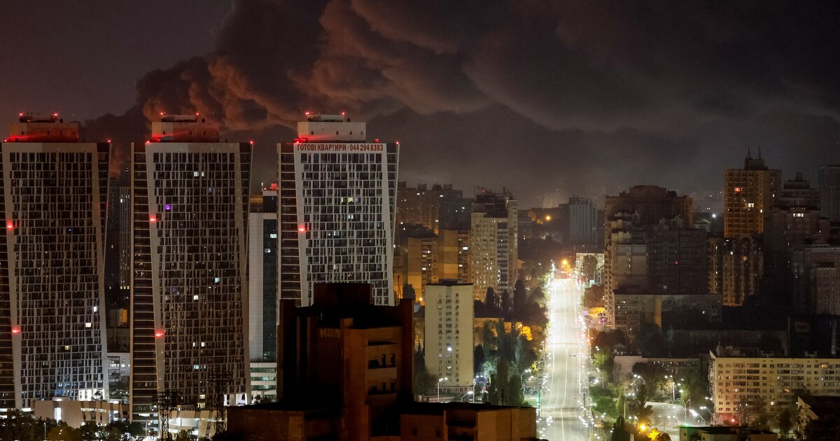 Apagones y cortes de servicio golpean Kiev tras un nuevo ataque ruso contra la red eléctrica