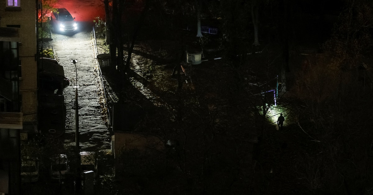 Ucrania afronta el plan de Rusia para aplastar su sistema energético y vaciar sus ciudades