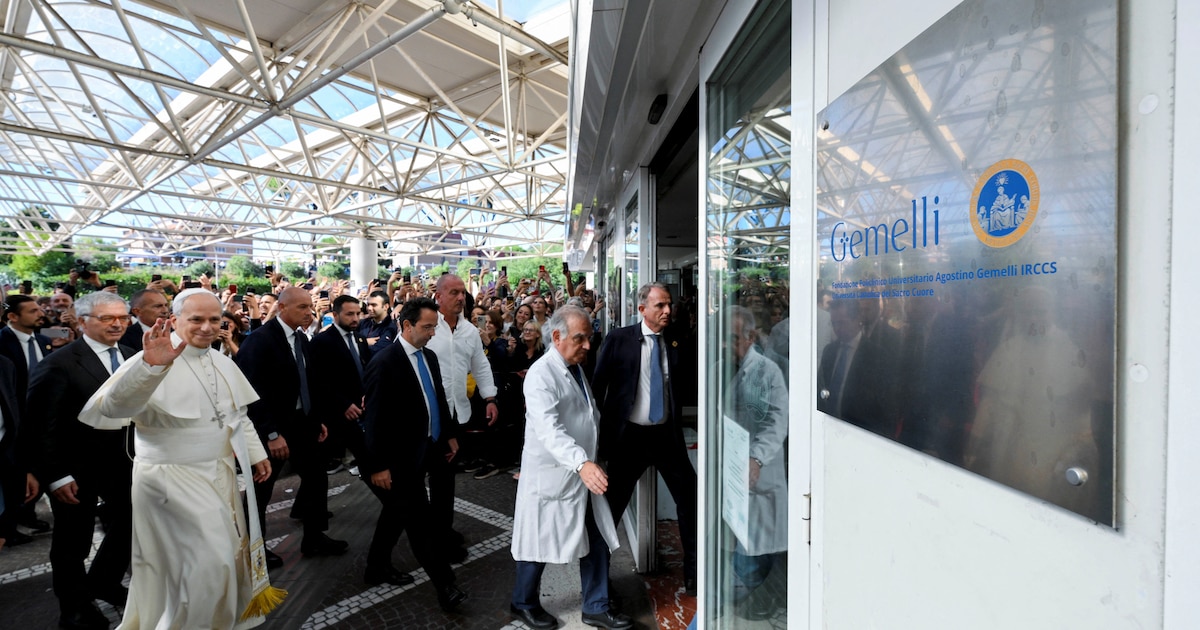 Tras la cirugía para remover un tumor maligno, el papa León XIV permanecerá al menos una semana en el hospital Gemelli