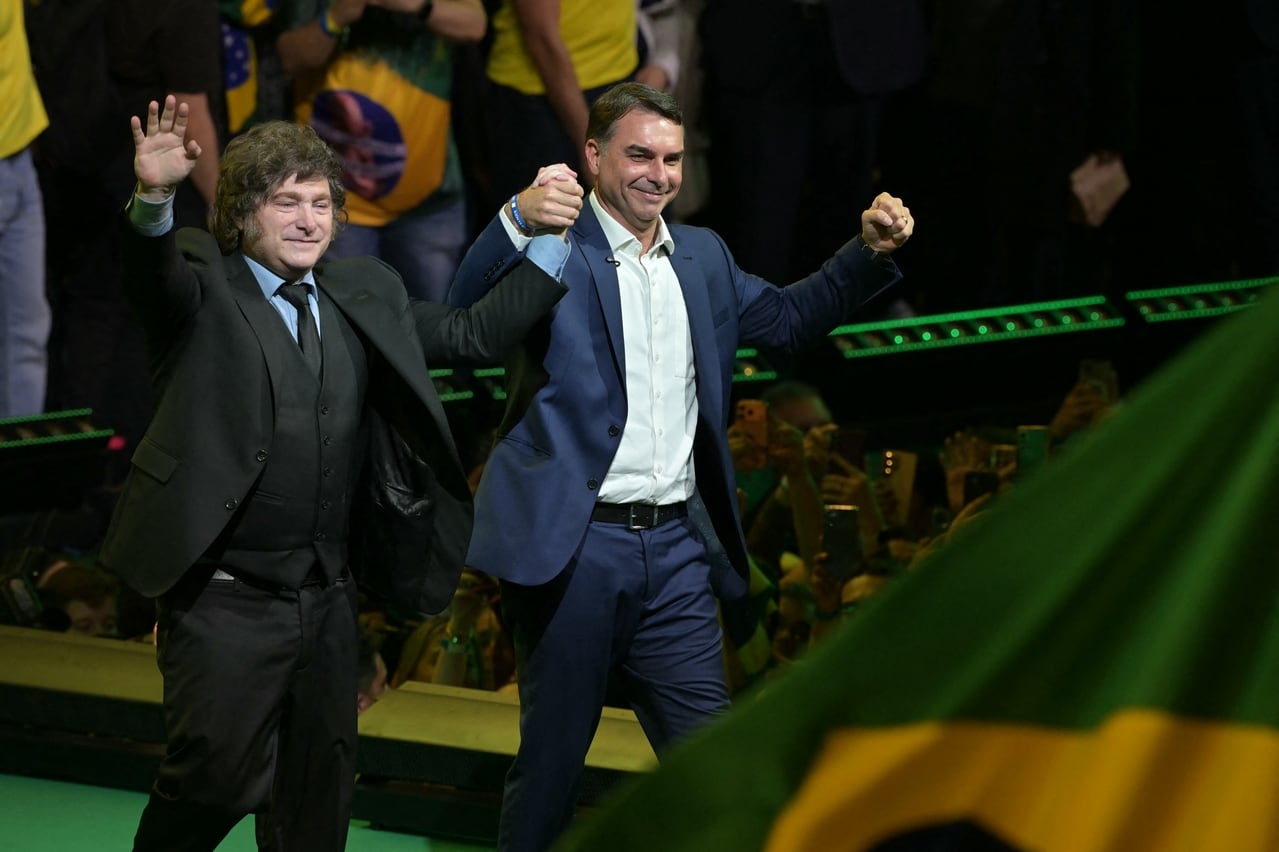 De Puerto Iguazú a Miami: cómo intervino la Casa Rosada en la fuga de Flavio Bolsonaro