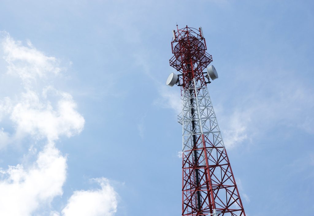 Demandaron por la instalación de una antena de celulares a metros de su casa y 26 años después la Justicia ordenó indemnizarlos