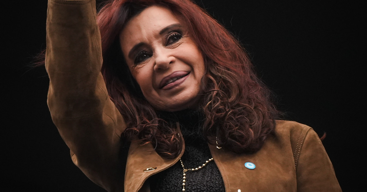 Cristina, pacífica, arrancó la caminata hacia el centro
