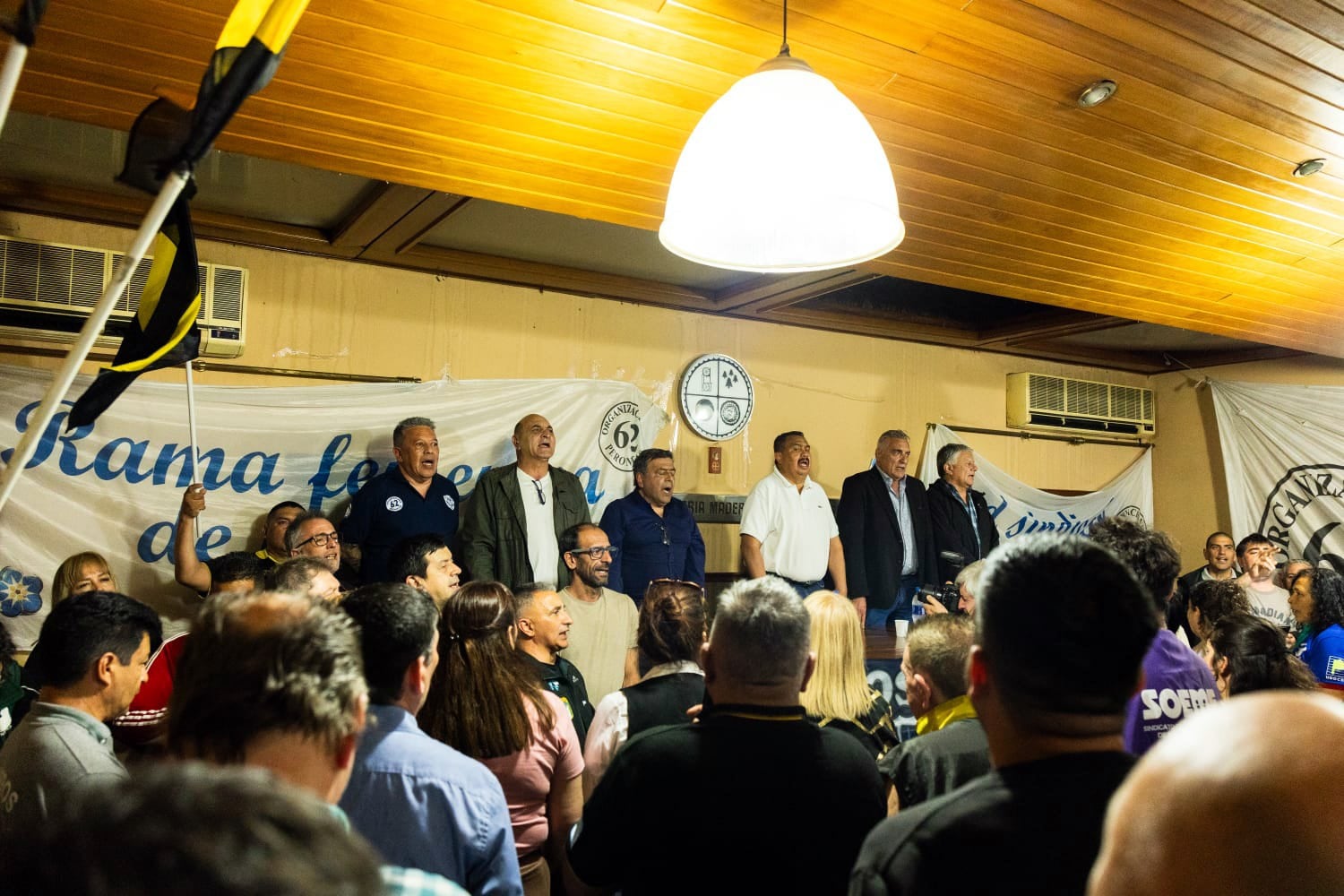 “Queremos más trabajo formal y menos choferes de plataformas”