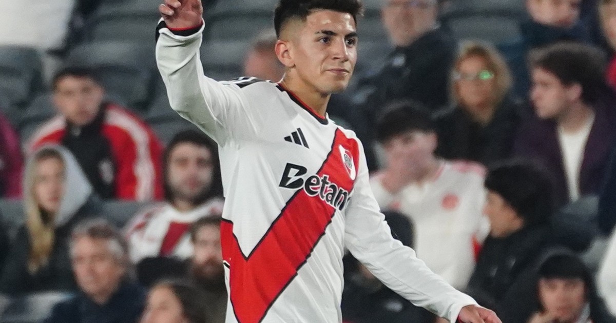 La hora de Thiago Almada: los murmullos en River, la aparición de Riquelme y un duelo clave con Paredes en la Bombonera
