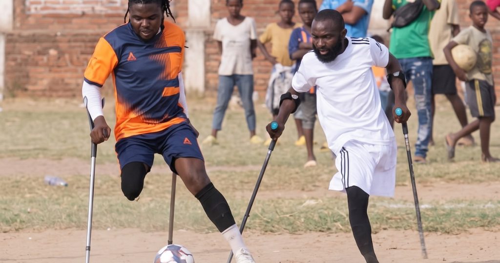 El fútbol como forma de reconstrucción: víctimas de la guerra participaron del primer torneo para amputados en el Congo
