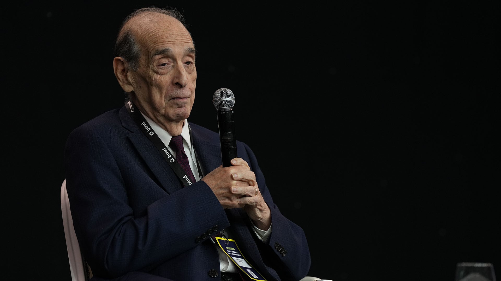 Ricardo Arriazu: “Deberíamos crecer arriba del 5% y estamos estancados en menos del 2%; la explicación es la política monetaria”