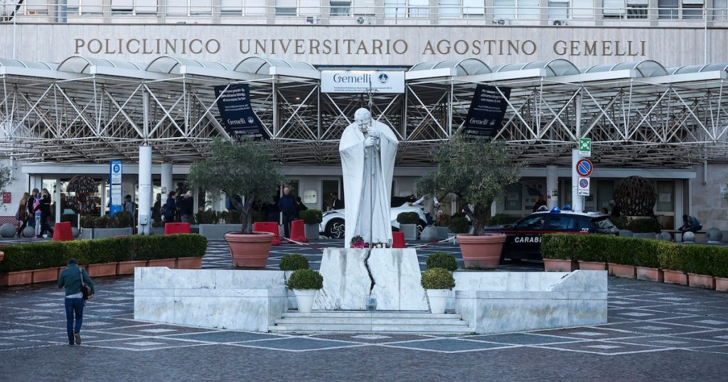 La historia de Gemelli, el hospital de los papas: del atentado contra Juan Pablo II a la operación de León XIV
