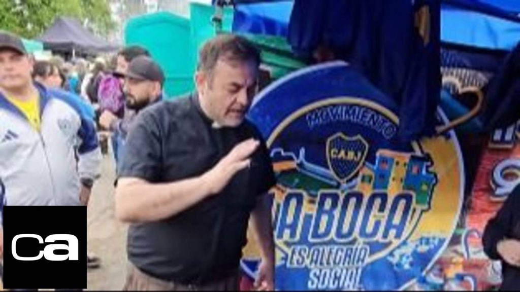 El emotivo momento de un cura con hinchas de Boca durante la Peregrinación a Luján