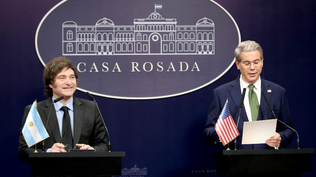 El secretario del Tesoro de EE.UU. no descartó volver a asistir con fondos a la Argentina: “¿Podríamos hacerlo de nuevo? Claro”