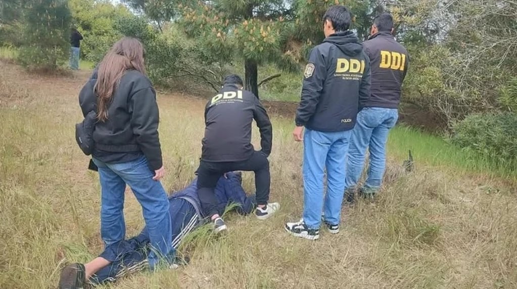 Femicidio en Valeria del Mar: un chico de 12 años encontró a su madre muerta y detuvieron al novio de la mujer