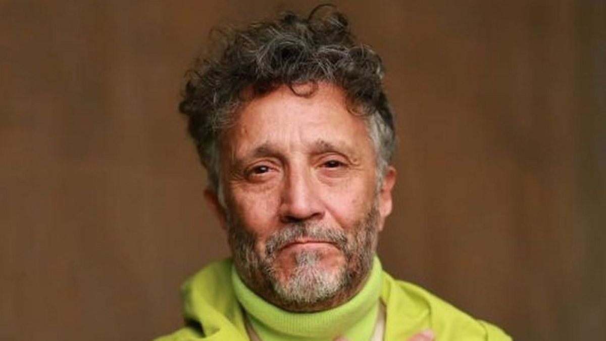 Se descontroló el show de Fito Páez: frenó todo, enfrentó a la seguridad y revoleó un micrófono