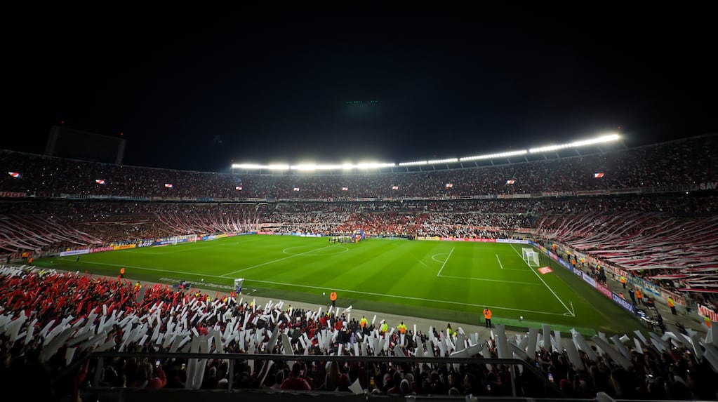 La reacción de los hinchas de River tras ganarle a Racing en el partido previo al Superclásico