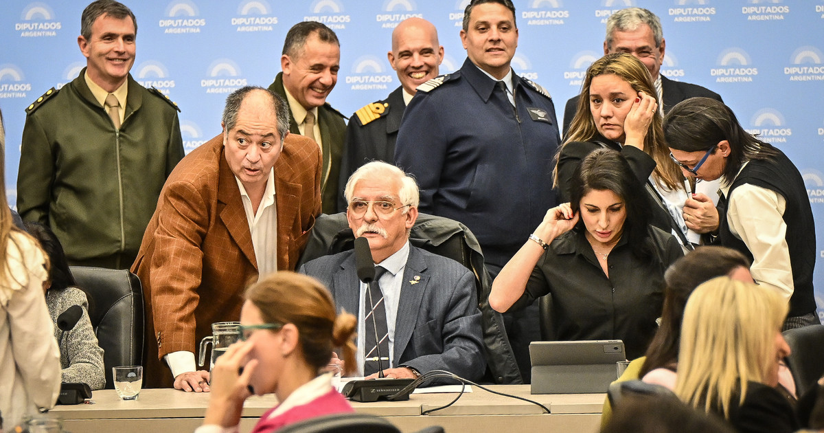 El Gobierno cede a las presiones de Estados Unidos y modifica un artículo clave de la Ley Malvinas