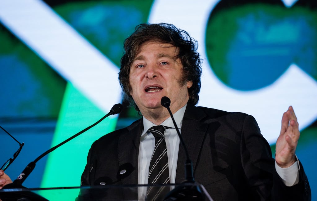 Javier Milei sigue desde Olivos la elección de Brasil y espera con cautela los resultados