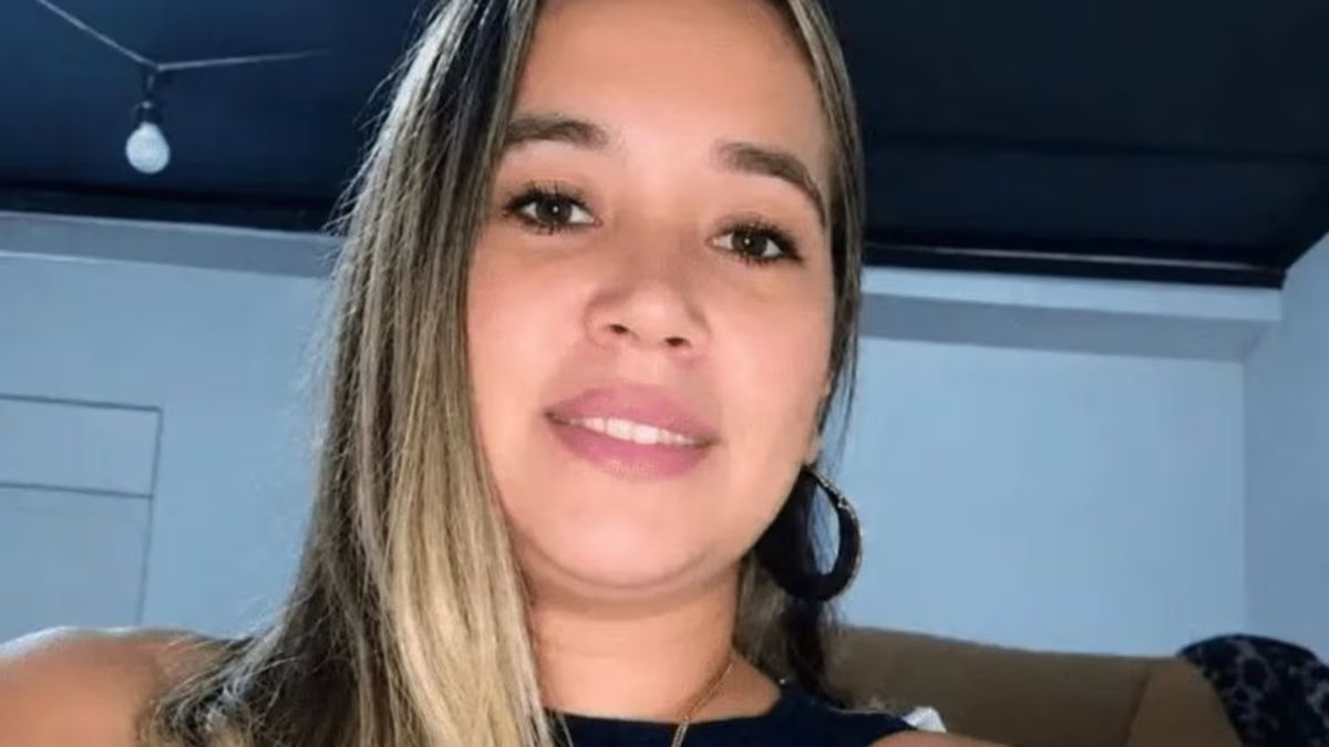 Hallaron muerta a una mujer en Tucumán y su pareja estaba escondida debajo de una cama
