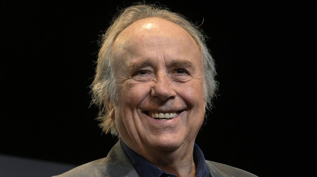 Joan Manuel Serrat, cantante español de 82 años: “No he esperado a tener 80 años para saber que todo pasa muy deprisa y que hoy eres fuego y mañana olvido”