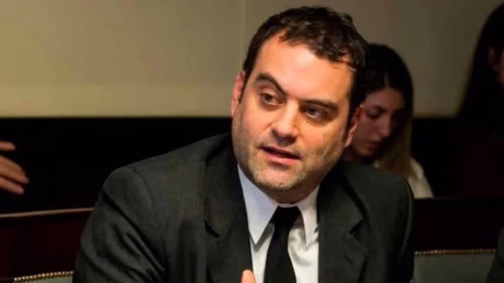 El mismo juez que multó al Gobierno por el financiamiento universitario, suspendió dos artículos de la reforma laboral