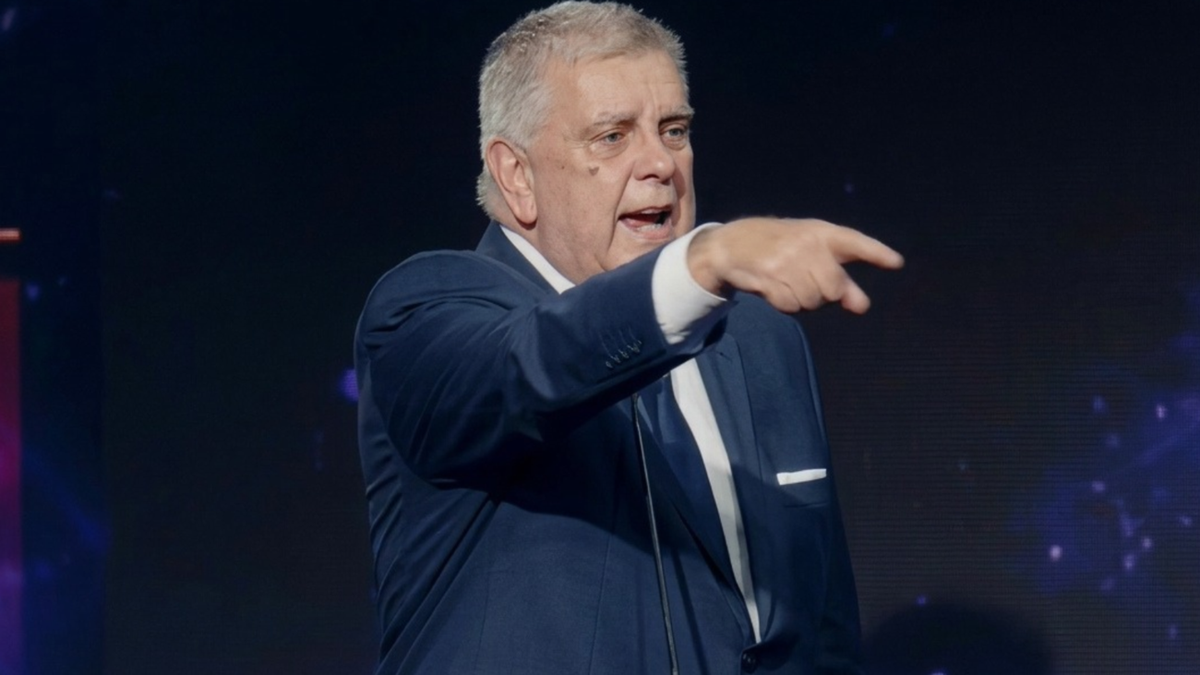 Luis Ventura estalló en los Martín Fierro de Radio con una frase explosiva: "Que venga si tiene huevos"