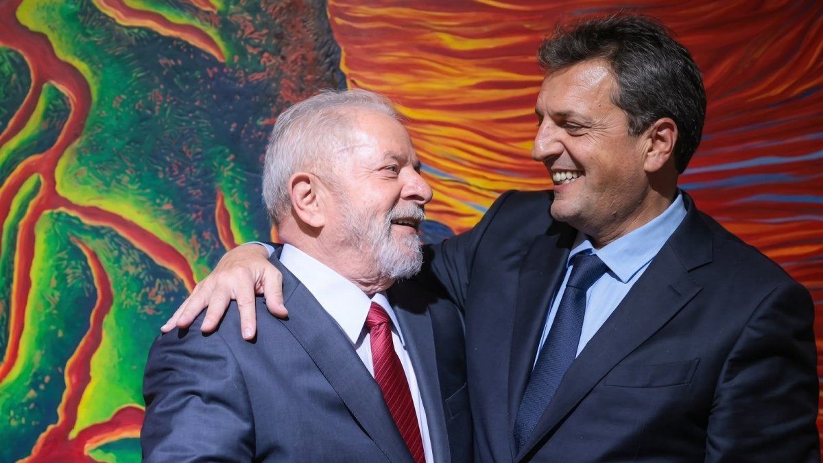 Sergio Massa le pidió a Javier Milei que reconozca el triunfo de Lula y habló de una "bocanada de ánimo" en el peronismo