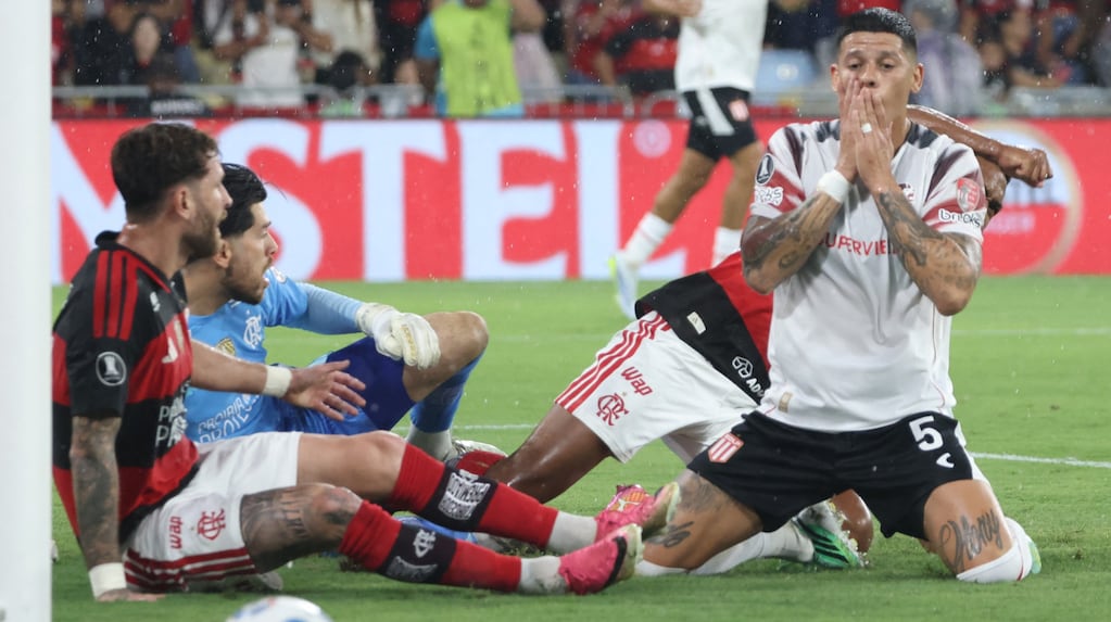 Flamengo fue a la Conmebol y pidió que le den por ganado el partido ante Estudiantes por Marcos Rojo