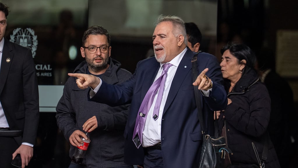 El abogado de uno de los enfermeros de Maradona cuestionó a la fiscalía: "Ante todo tiene que determinar por qué murió Diego"