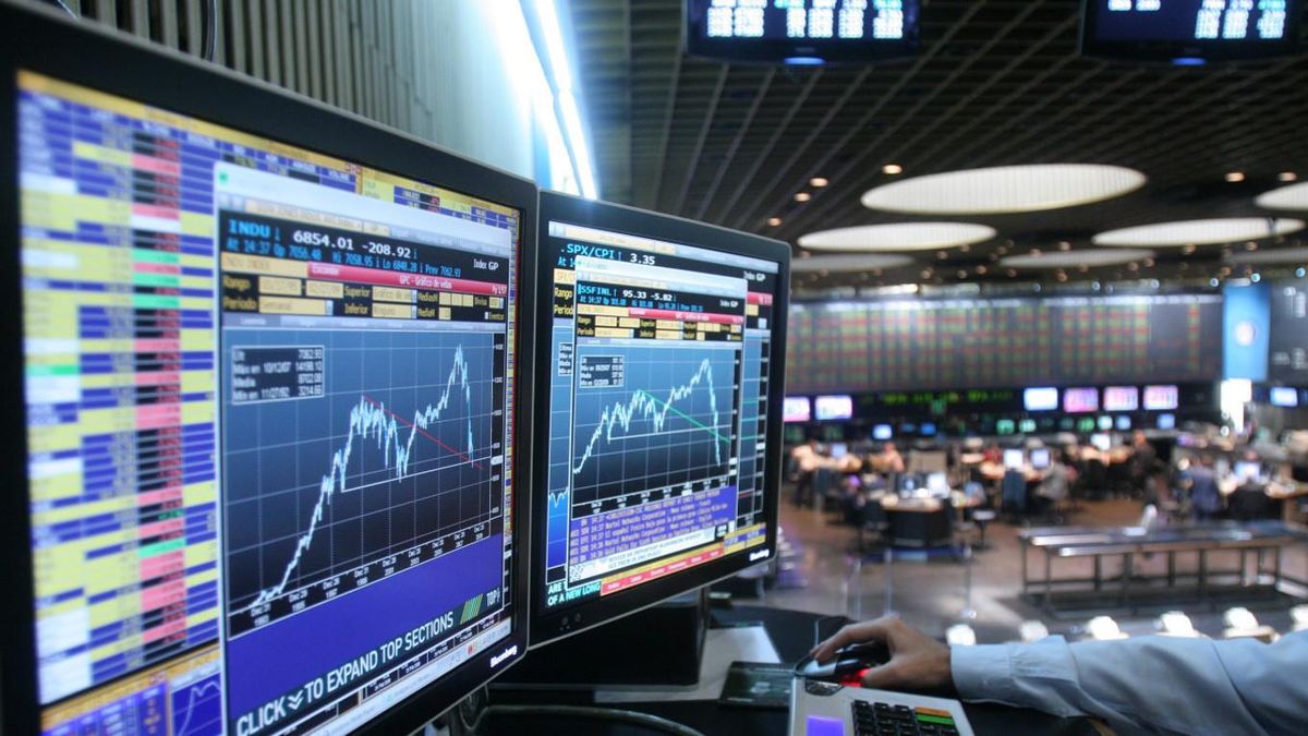 El riesgo país subió por cuarta rueda consecutiva y cerró la semana cerca de los 650 puntos