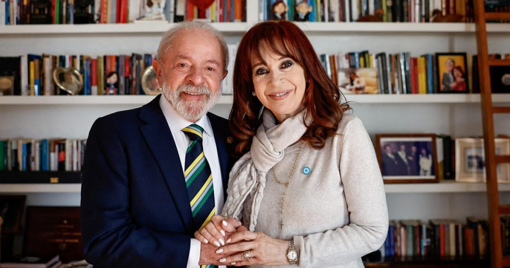 Cristina Kirchner saludó a Lula, comparó su triunfo con el 17 de octubre, y el kirchnerismo salió a celebrar