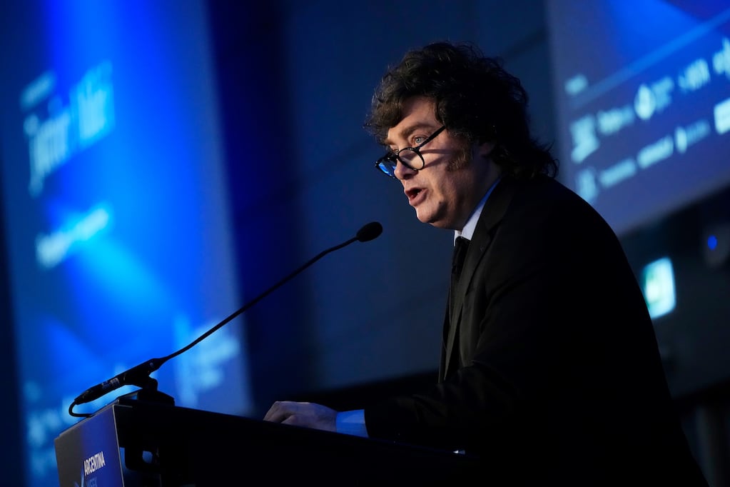 Milei reconoce los problemas de la economía mientras la interna del Gobierno traba los acuerdos políticos
